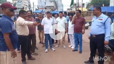 दुर्ग: जिले में त्यौहारी सिजन के दौरान पार्किंग व्यवस्था को लेकर आयुक्त ने किया निरीक्षण