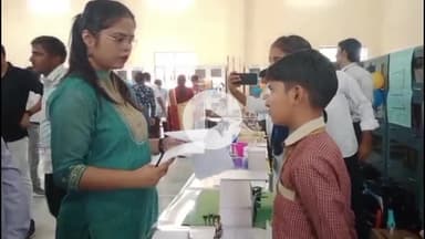 चूरू: राजकीय बागला उच्च माध्यमिक विद्यालय में इंस्पायर अवार्ड प्रदर्शनी आयोजित, 90 स्कूली बच्चों ने किए मॉडल प्रदर्शित
