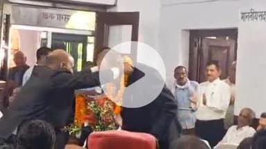 बहराइच: दीवानी न्यायालय स्थित जिला बार एसोसिएशन सभागार में नवागंतुक जनपद न्यायाधीश ने अधिवक्ताओं के साथ की शिष्टाचार भेंट