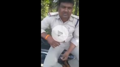 सागर नगर: मोतीनगर: अंबेडकरवार्ड तिगड्डे के पास ट्रैफिक पुलिस की बिना नाम की वर्दी का वीडियो वायरल