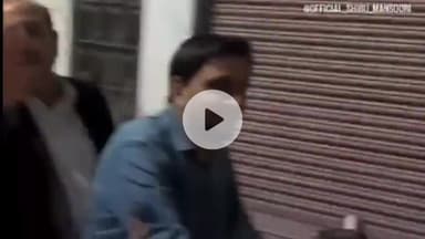 अमरोहा: अमरोहा के पूर्व सांसद दानिश अली की मौजूदगी में यातायात के नियमों की धज्जियां उड़ाई गईं, वीडियो सोशल मीडिया पर वायरल