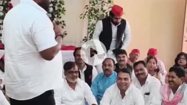 प्रतापगढ़: मीरा भवन स्थित समाजवादी पार्टी कार्यालय में धरती पुत्र मुलायम सिंह यादव की पुण्यतिथि पर श्रद्धांजलि सभा का आयोजन