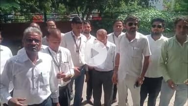 मथुरा: शिक्षक पर राजा मल्हार राव के ऊपर अनुचित टिप्पणी करने का आरोप