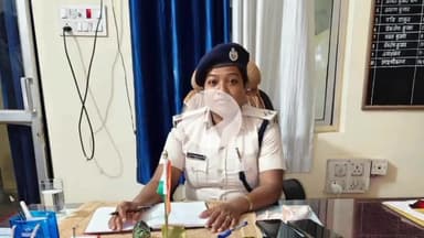 नामकुम: रांची: चुटिया थाना की नई थाना प्रभारी पूनम कुजूर ने पदभार संभाला