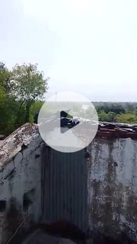 आज हमारे यहां बीना नदी है तूफान
बड़ी घटना हुई थी आज हमारे गांव में एक रॉकेट लॉन्च हो गया है मैं अगली वीडियोमें 08/10/25