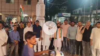 #मध्यप्रदेश की भाजपा सरकार की #लापरवाही से #छिंदवाड़ा जिले में #जहरीले_कफ_सिरप से 19 से अधिक मासूम बच्चों की मौत हो गई इस हृदयविदारक घटना के विरोध में कैंडल मार्च निकालकर न्याय की मांग की।