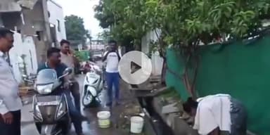 గుడివాడ: గుడివాడలో మున్సిపల్ కమిషనర్ పర్యటన