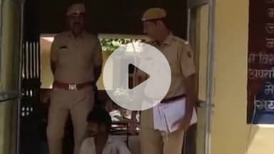 पीपलदा: अयाना पुलिस ने गश्त के दौरान इटावा रोड से 49 पव्वे अवैध देशी शराब के साथ एक आरोपी को किया गिरफ्तार