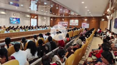 हरदोई: महिलाओं की सुरक्षा के संबंध में कलेक्ट्रेट सभागार में गोष्ठी कर डीएम ने दिए आवश्यक निर्देश, एसपी भी रहे मौजूद