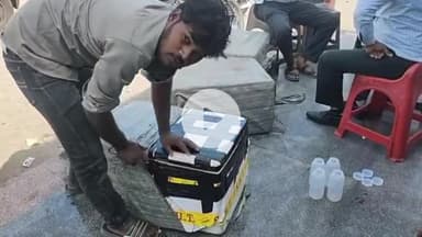 लाडपुरा: खाद्य सुरक्षा विभाग की टीम ने कोटा रेलवे स्टेशन पर छापा मारकर बड़ी मात्रा में मावा पकड़ा, 150 किलो पनीर किया नष्ट