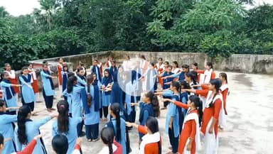 आरा: जिला निर्वाचन पदाधिकारी-सह-जिला पदाधिकारी भोजपुर श्री तनय सुल्तानिया के निर्देशानुसार मतदाता शपथ कार्यक्रम का आयोजन