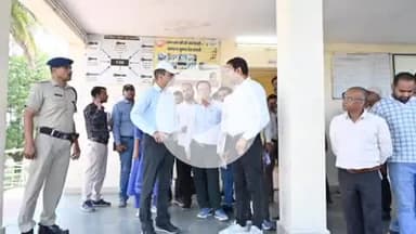 झांसी: झांसी मंडल रेल प्रबंधक ने खैरार–भीमसेन रेलखंड का निरीक्षण किया, दिए आवश्यक निर्देश