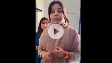 सब राजनीति है!” – पवन सिंह
💬 “मैं बस अपनी बात रखना चाहती हूँ” – ज्योति कौन सही? सच्चाई जानिए इस वीडियो में  #pawan