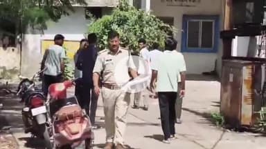 बीना: खुरई रोड ओवरब्रिज पर सड़क दुर्घटना, दो पोस्ट ऑफिस कर्मचारियों की मौत, पुलिस ने कराया पोस्टमार्टम