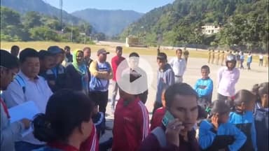 कांडा: राज्यस्तरीय खेलकूद प्रतियोगिता के लिए कपकोट के विभिन्न स्कूलों के बच्चे केदारेश्वर मैदान से देहरादून के लिए रवाना हुए