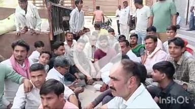 हाथरस: पॉलीटेक्निक के पास खाद विक्रेता की दुकान पर नकली खाद बेचने के आरोप में हुआ हंगामा, SDM व कृषि अधिकारी पहुंचे