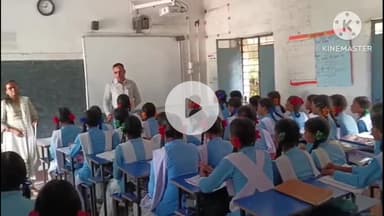 घाघरा: मैट्रिक और इंटर में शत प्रतिशत रिज़ल्ट के लिए बीडीओ ने घाघरा प्रोजेक्ट बालिका उच्च विद्यालय का निरीक्षण किया