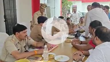 करछना: करछना थाना पर आयोजित थाना समाधान दिवस में आई 10 से अधिक शिकायतें, एक भी शिकायती पत्र का नहीं हुआ समाधान