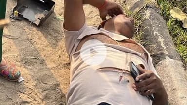 कांके: धुर्वा में कार और बाइक की टक्कर, बाइक सवार पिता-पुत्र घायल