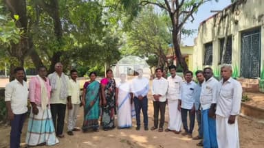 ధరూర్: ప్రభుత్వ పాఠశాలలో పని చేస్తున్న స్విపర్లకు కనీస వేతనాలు చెల్లించాలి - సీఐటీయూ