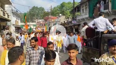 श्योपुर: मुख्यमंत्री के रोड शो में उमड़ा जनसैलाब, एक सौ से अधिक स्थानों पर हुआ स्वागत, पुष्पवर्षा कर भेंट किये स्मृति चिन्ह