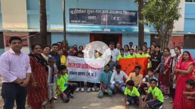 सागर नगर: राज्य स्तरीय बालरंग प्रतियोगिता में भाग लेने पं रविशंकर स्कूल का दल नर्मदापुरम रवाना