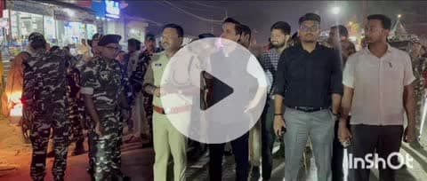 लौकहा: खुटौना प्रखंड में डीएम व एसपी ने केंद्रीय बल और जिला पुलिस बल के साथ किया फ्लैग मार्च