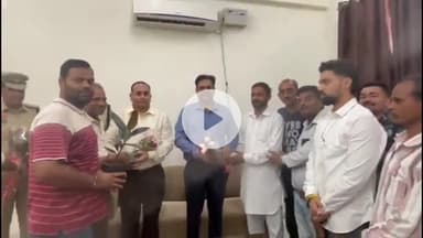साढौरा: सढौरा में एसपी कमलदीप गोयल का राष्ट्रीय गौ सेवा दल ने बारोट का पौधा भेंट कर किया स्वागत