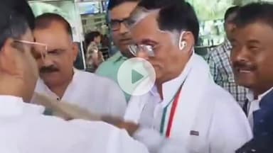 नामकुम: रांची एयरपोर्ट पर कांग्रेस नेता और कार्यकर्ताओं ने पवन खेड़ा का किया स्वागत