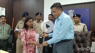दुर्ग: दुर्ग पुलिस की पहल से 201 गुम मोबाइल फोन वापस मिले