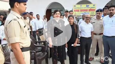 करपी: रोहाई राम केवल उच्च विद्यालय में जिलाधिकारी ने मतदाता जागरूकता अभियान चलाया