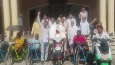 अमरोहा: कांग्रेस कमेटी के निशक्तजन प्रकोष्ठ के पदाधिकारियों ने डीएम को सौंपा ज्ञापन, उत्पीड़न रोकने की उठाई मांग