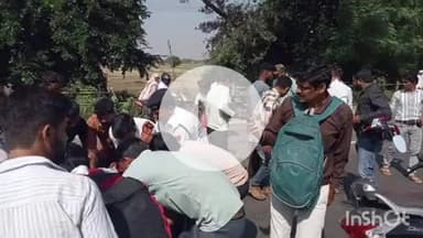 धौलपुर: NH-44 पर सड़क हादसे में ट्रक ने बाइक सवार को मारी टक्कर, गंभीर रूप से घायल, ट्रैफिक पुलिस ने पहुंचाया अस्पताल