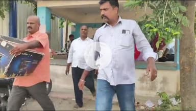 லால்குடி: லால்குடியில் வீட்டுமனை பட்டா பெயர் மாற்றம் செய்வதற்காக ரூ.2 ஆயிரம் லஞ்சம் வாங்கிய கிராம நிர்வாக அலுவலரை லஞ்ச ஒழிப்பு போலீசார் கைது செய்தனர்