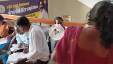 कांके: समाहरणालय में उपायुक्त ने किया जनता दरबार का आयोजन, फरियादियों की सुनी गईं शिकायतें