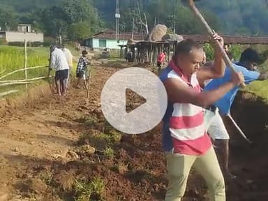 raidih thana antar gat Gram Parsa gaon me road ko maramat