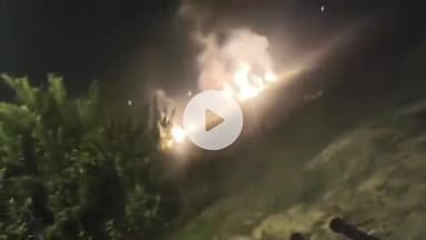 बदलापुर: कस्तूरीपुर ग्राम पंचायत में 11 हज़ार वोल्टेज बिजली का तार गिरने से गन्ने के खेत में लगी आग