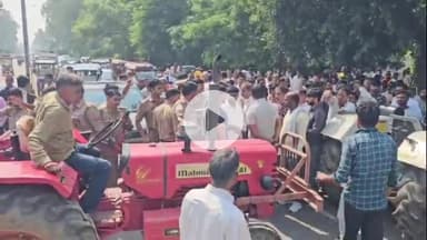 अमरोहा: अमरोहा में युवक की गोली मारकर हत्या के विरोध में हंगामा, परिवार ने जोया रोड पर ट्रैक्टर खड़े कर लगाया जाम