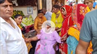 मथुरा: वृन्दावन में खुले पड़े विद्युत पैनल बॉक्स में आया करंट, श्रद्धालु महिला हुई घायल