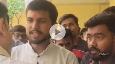 अखिल भारतीय विद्यार्थी परिषद द्वारा कॉलेज में अनियमितताओं को लेकर प्रदर्शन