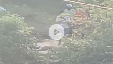 गिरिडीह: बराकर नदी में नहाने गए युवक की डूबने से हुई मौत, स्थानीय लोगों ने शव निकालने में की मदद