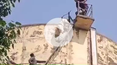 लाडपुरा: सोगरिया में परिवार ने नहीं दिलाई मोटरसाइकिल, युवक पानी की टंकी पर चढ़ा, पुलिस जवानों ने निकाला बाहर