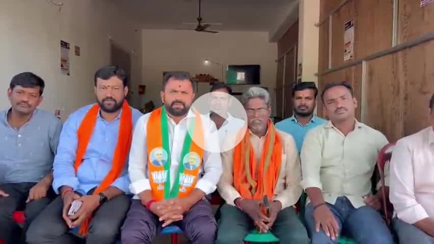 ఎల్లారెడ్డిపేట: దక్షిణ కాశీగా పేరుగాంచిన రాజన్న దర్శనాలకు అడ్డంకి తొలగడం పట్ల కృతజ్ఞతలు తెలిపి ఎల్లారెడ్డిపేట బిజెపి నాయకులు