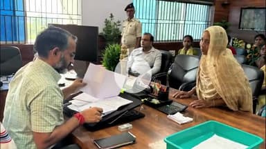 गिरिडीह: उपायुक्त रामनिवास यादव ने जनता दरबार में नागरिकों की समस्याएं सुनी, त्वरित समाधान के दिए निर्देश