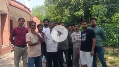 मथुरा: पटाखा व्यापारी बार-बार कर रहे चक्कर, लेकिन इस बार जिला प्रशासन का लाइसेंस देने का मूड नहीं लग रहा