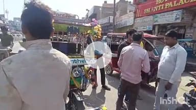 बागपत: बागपत में वंदना चौक पर ई-रिक्शा में पत्थर फेंककर तोड़फोड़, पीड़ित ने कोतवाली में दी तहरीर