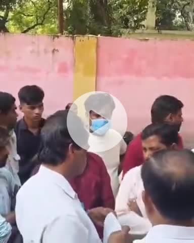 कानपुर: नवाबगंज में करंट लगने से सीवर टैंक में गिरे राजमिस्त्री की मौके पर मौत, परिजनों ने लापरवाही का आरोप लगाया