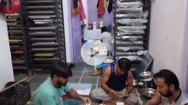 भीलवाड़ा: दिपावली पर्व पर अभियान के तहत सीएमएचओ के खाद्य सुरक्षा अधिकारी दल ने लिए खाद्य नमूने, 184 लीटर घी किया सीज