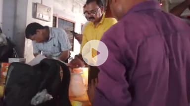 गाज़ीपुर: दीपावली से पहले मिलावटखोरों पर प्रशासन का बड़ा एक्शन, सीज किया 9.35 लाख का मिलावटी घी और मिठाई