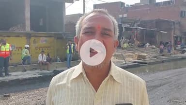 सिराथू: त्रिलोकपुर में फैली दिक्कत पर प्रधान पति ने कार्यदायी संस्था पर आरोप लगाते हुए कहा- राहगीर कोसते हैं